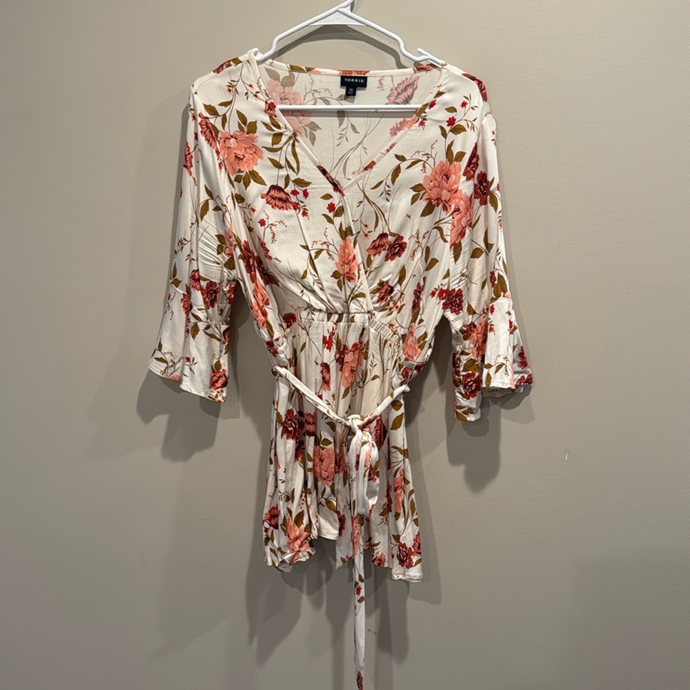 Torrid - 00 Floral Blouse